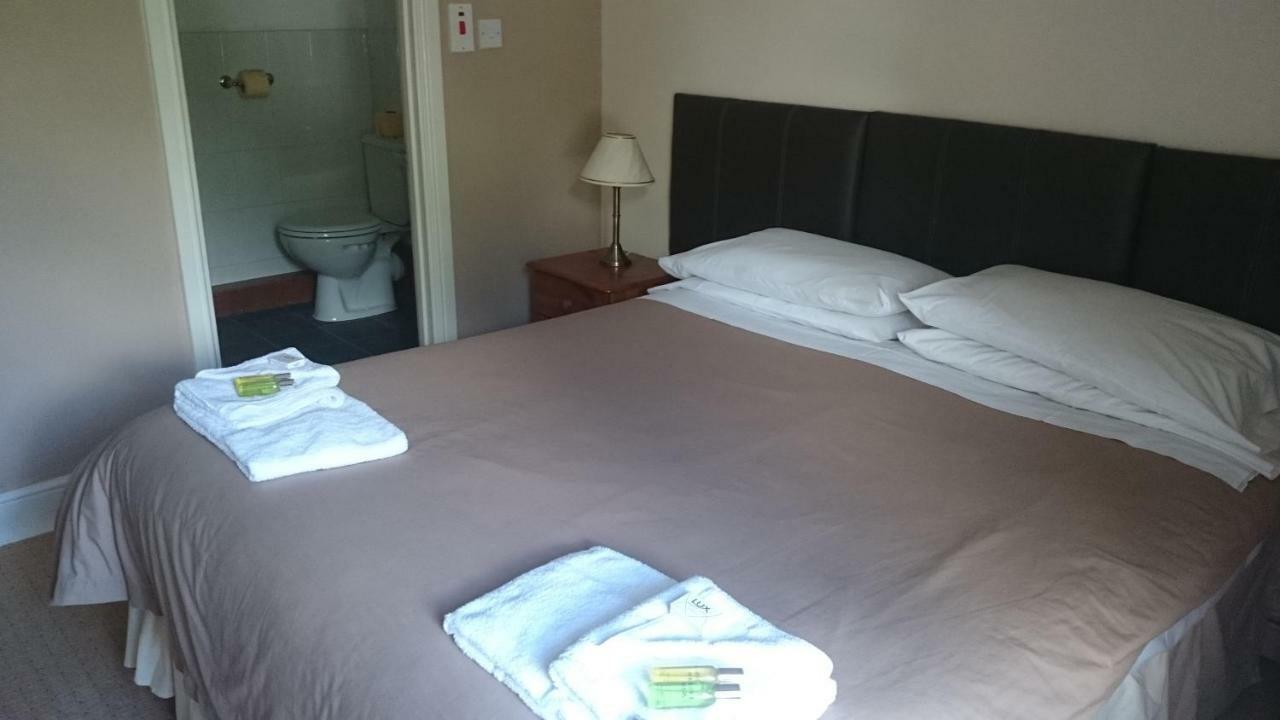 סוואנסי The New Swan Hotel מראה חיצוני תמונה